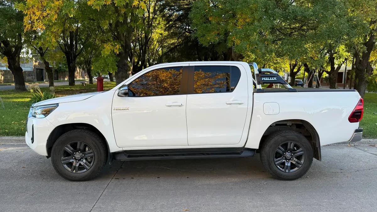 Toyota Hilux 2023
